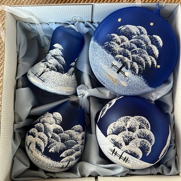 4 Hand Blown & Painted Large Glass Christmas Ornaments - Picture 2 of 16